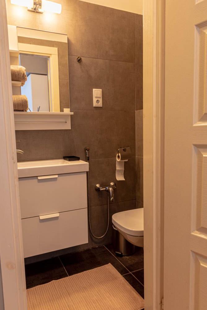 Maria Topfive With Free Private Parking Apartment Budapest Bagian luar foto